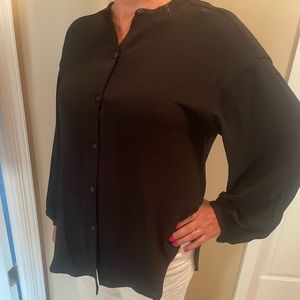 3 for $20🌸 NWT Max Studio Button Up Blouse